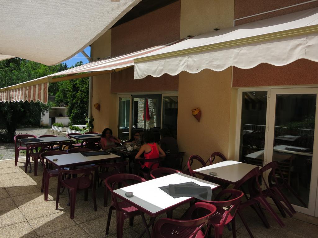 Hotel Le Pidanoux Saint-Julien-du-Verdon Exterior foto